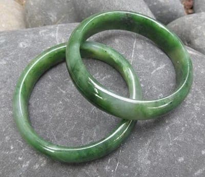 Wide Greenstone Bangle 15mm — view 1
