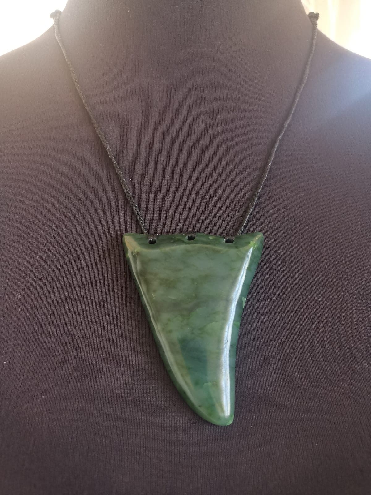 Pounamu Shark Tooth XL — view 1