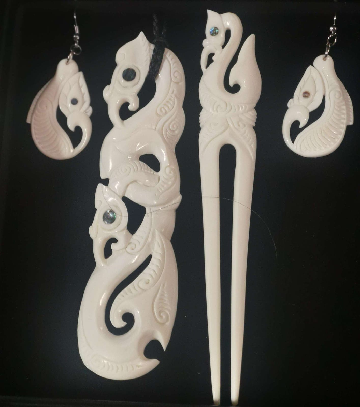 Manaia Set — view 1