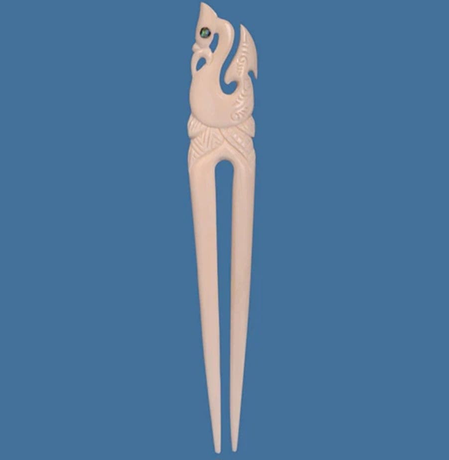 Bone Manaia Hook Heru — view 1