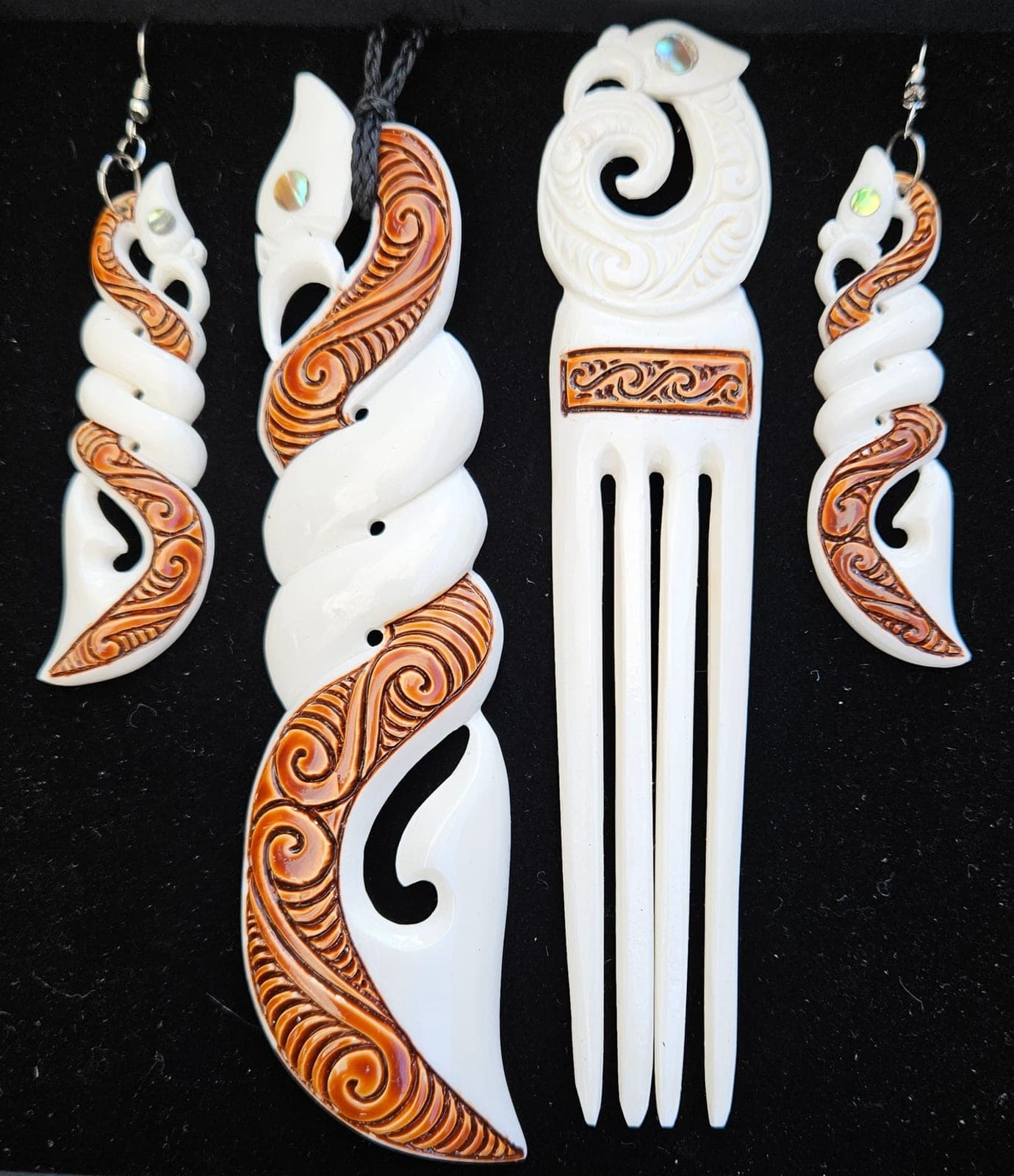 Manaia Set — view 1