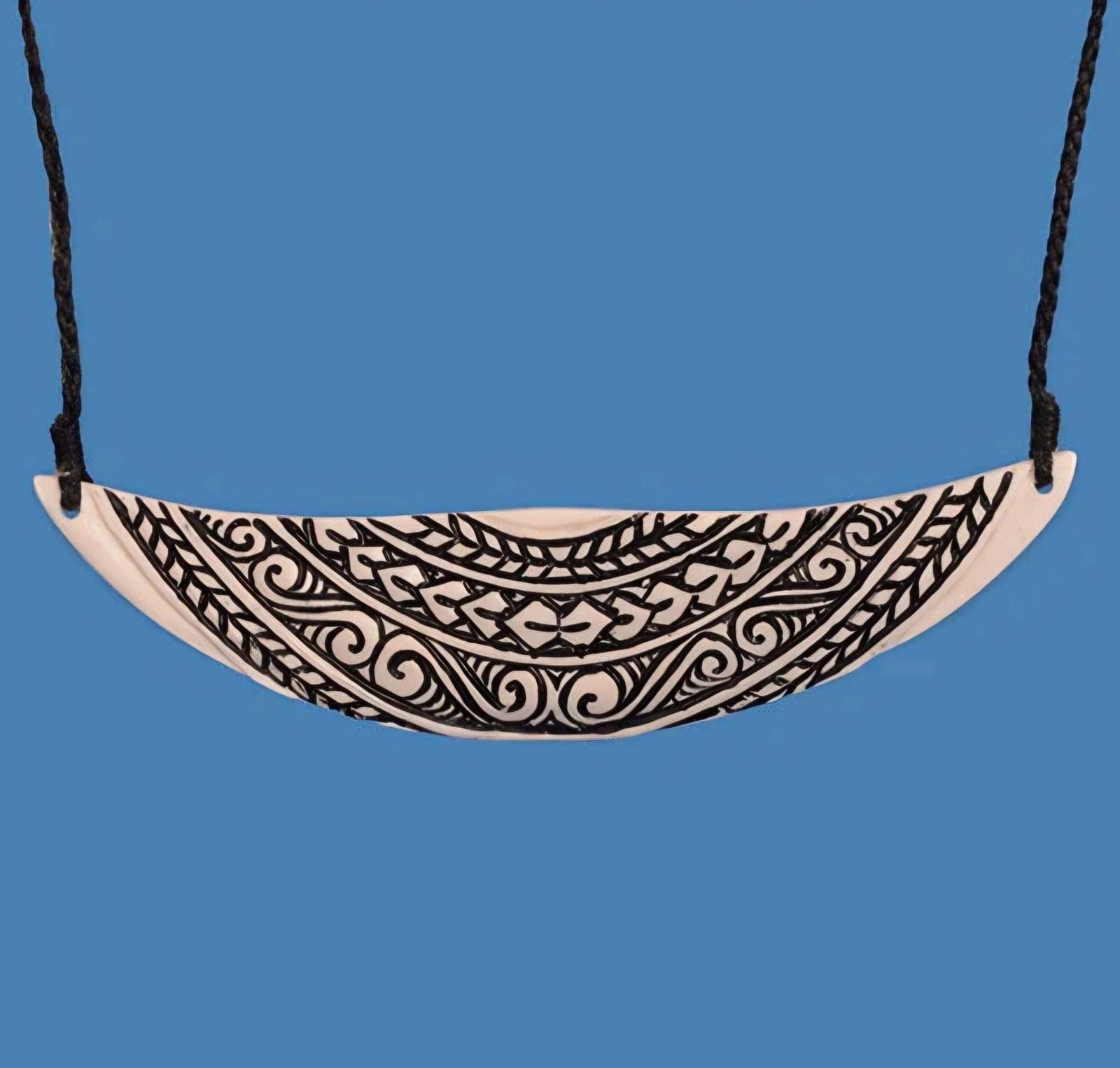 Hei Moko Pendant Necklace — view 1