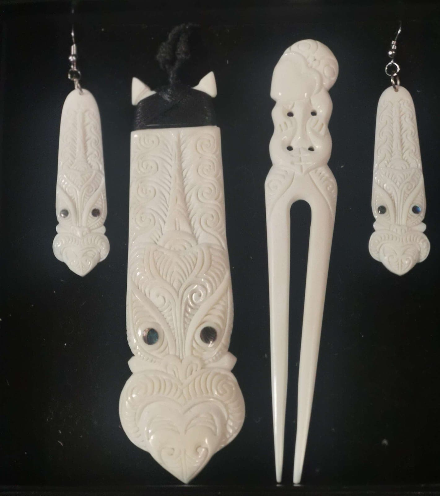 Bone Toki Set — view 1